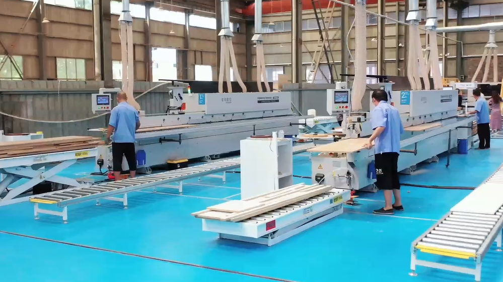 Excitech ви помага да изградите паметна фабрика за мебел со технологијата Industry 4.0